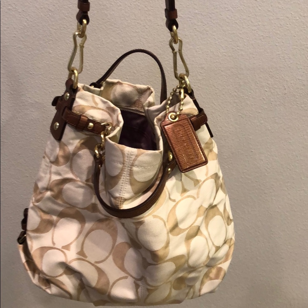 Coach Handbag - Picture 7 of 8